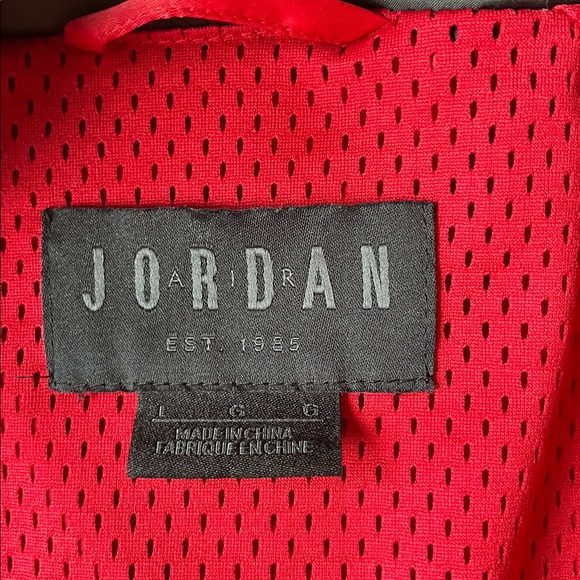 Jordan Red Mesh Jacket - Picture 5 of 5
